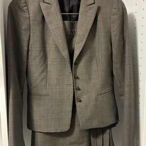 Tahari ASL Gray Plaid Women's Suit